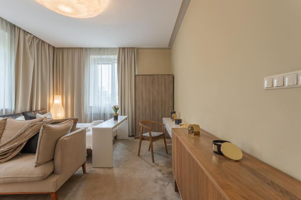 Close-Urban Chic - City Center - Studio Apartment - Plac Konstytucji Варшава Экстерьер фото